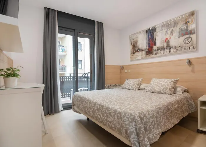 Hostal House