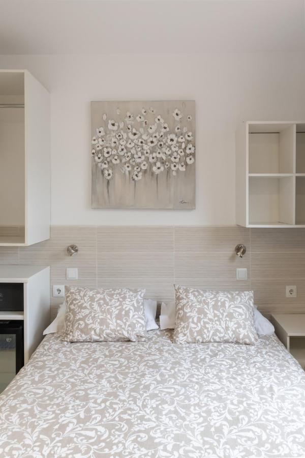 Affittacamere House 2*
